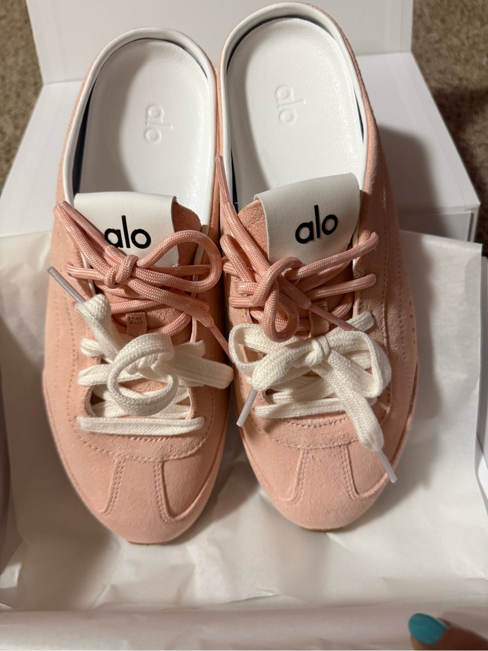 ALO Yoga Women’s Blush Pink Suede Lace-Up Sneakers
